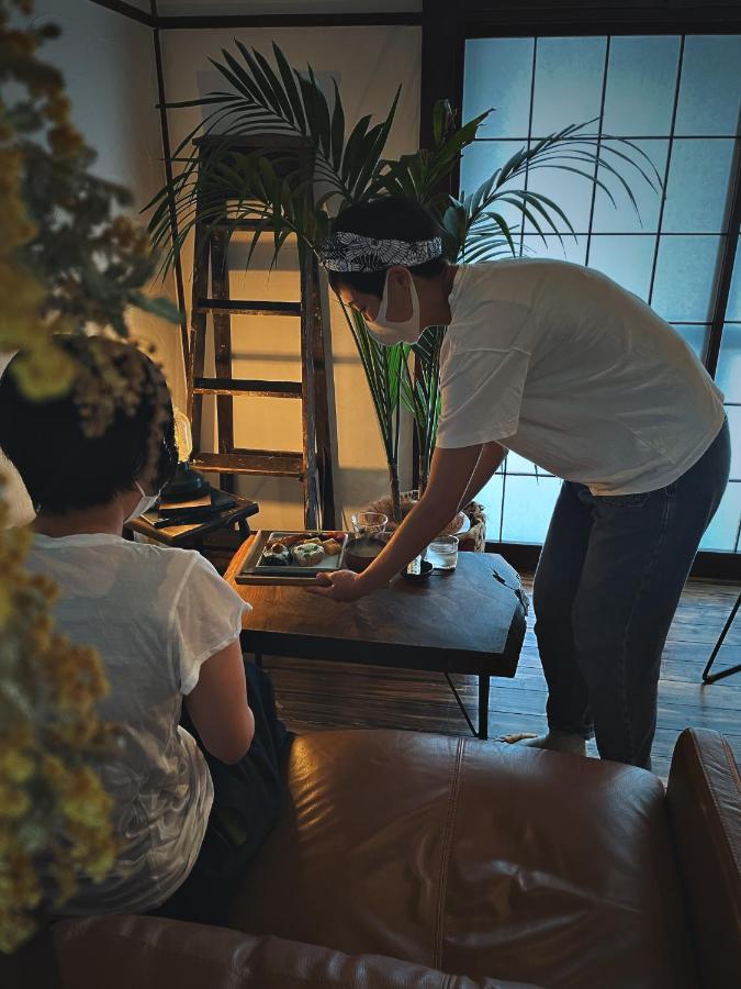 島ぐらしカフェchigoohagoo 男性のみ宿泊不可 Couples & Single Females Only Oshima Exterior photo