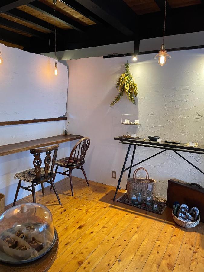 島ぐらしカフェchigoohagoo 男性のみ宿泊不可 Couples & Single Females Only Oshima Exterior photo